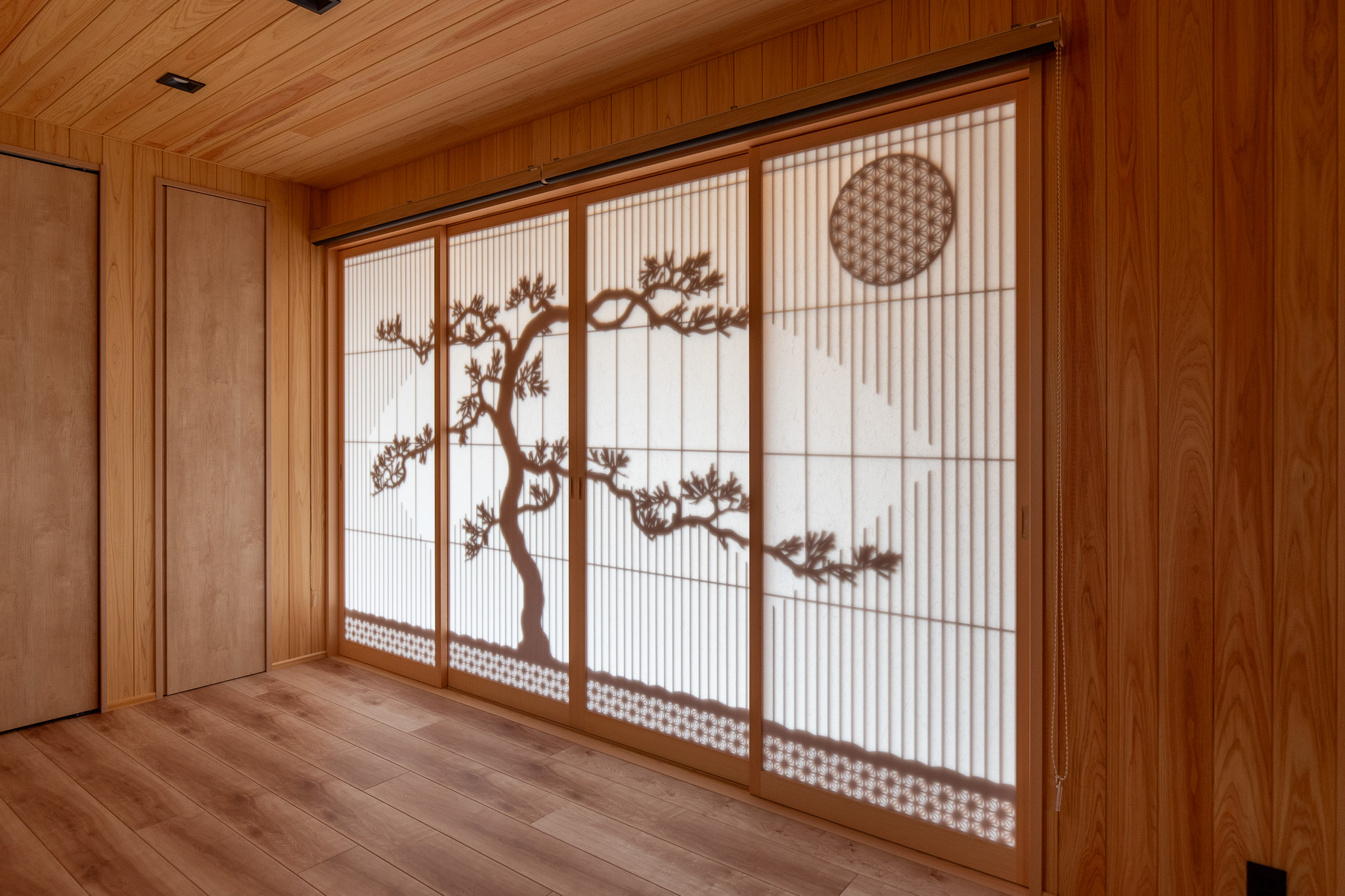 EXAMPLE】彫刻/組子入り障子 施工事例 | 建具・鹿沼組子や収納家具の 